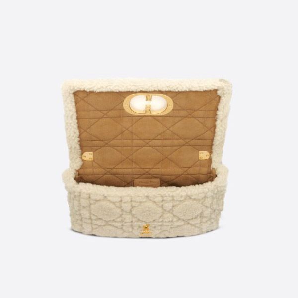 新色*ディオール CARO ミディアムバッグ 偽物★マクロカナージュ シアリング シープスキン M9242UMMG_M925